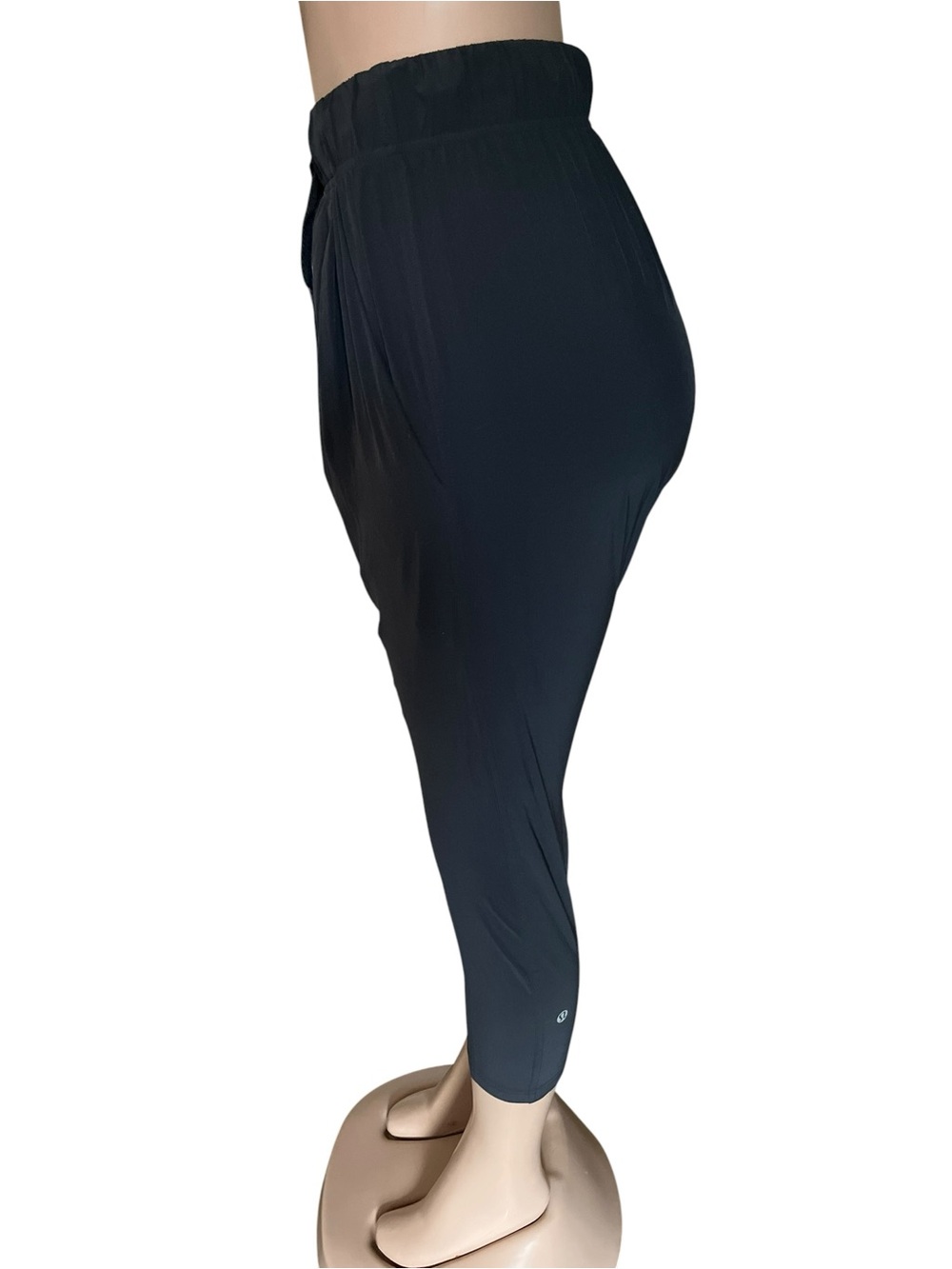 Lululemon Harem Crop - Picture 2 of 6